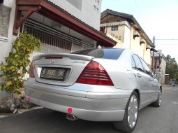 Jual mobil bekas murah Mercedes-Benz C-Class C180 2001 di Jawa Barat  1