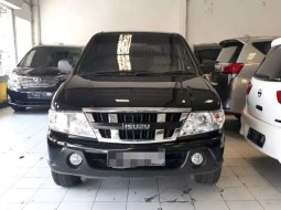 Mobil Isuzu Panther 2014 LV dijual, Jawa Timur 5