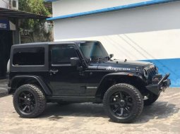 Mobil Jeep Wrangler 2011 Rubicon dijual, Sumatra Selatan 9