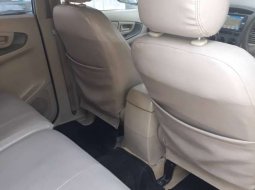 Jual mobil bekas murah Toyota Kijang Innova G 2004 di Kalimantan Tengah 15