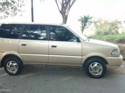 Jual Toyota Kijang LGX 2001 harga murah di Jawa Timur 2