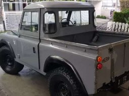 Jual Land Rover Defender 1976 harga murah di Jawa Barat 2