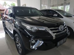 Mobil Toyota Fortuner VRZ 2018 terawat di DIY Yogyakarta 1