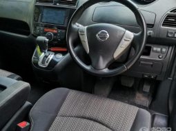 Mobil Nissan Serena Highway Star 2016 bekas dijual di DIY Yogyakarta 5