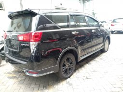 Mobil Toyota Innova Venturer 2019 dijual, Jawa Timur 1