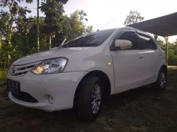 Lampung, Toyota Etios Valco E 2013 kondisi terawat 7