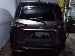 Jual Toyota Sienta Q 2017 harga murah di DKI Jakarta 2