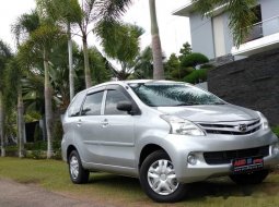 Kalimantan Barat, jual mobil Daihatsu Xenia M 2013 dengan harga terjangkau 3