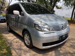 Jual Nissan Serena Autech 2004 harga murah di Jawa Timur 5