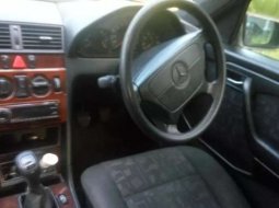 Banten, Mercedes-Benz C-Class C200 1996 kondisi terawat 1