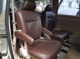 Jual Nissan Serena Autech 2004 harga murah di Jawa Timur 1