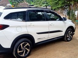 Jual cepat Toyota Rush TRD Sportivo 2018 di DIY Yogyakarta 3