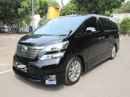 Jual cepat Toyota Vellfire Z Premium Sound AT 2010 mobil bekas di DKI Jakarta 1