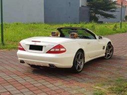 Jual mobil Mercedes-Benz SL 300 2012 bekas, Jawa Timur 5