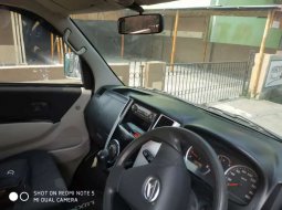 Mobil Daihatsu Luxio 2015 D dijual, Sumatra Utara 2