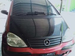 Jual mobil Mercedes-Benz A-Class A 140 2003 bekas, Jawa Tengah 6