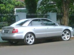 Audi A4 2000 Jawa Barat dijual dengan harga termurah 4