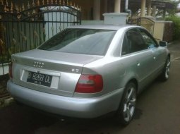 Audi A4 2000 Jawa Barat dijual dengan harga termurah 1