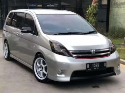 Toyota ISIS 2006 DKI Jakarta dijual dengan harga termurah 2