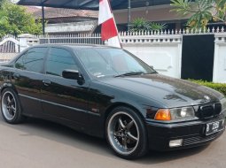 Dijual mobil bekas BMW 3 Series 320i 1995, DKI Jakarta 1