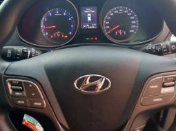 Dijual mobil bekas Hyundai Santa Fe V6 2.7 Automatic, Riau  6