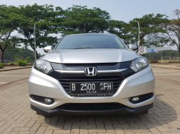 Dijual Honda HR-V 1.5 E CVT AT 2015 murah di Banten 3