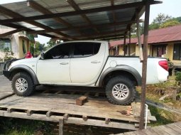 Jual Mitsubishi Triton 2012 harga murah di Kalimantan Timur 6