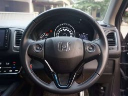 Mobil Honda HR-V 2019 E terbaik di Banten 14