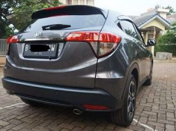 Mobil Honda HR-V 2019 E terbaik di Banten 12