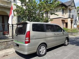 Mobil Nissan Serena 2004 Highway Star terbaik di DIY Yogyakarta 4