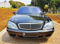 Dijual mobil bekas Mercedes-Benz S-Class S 280 2001, Banten 4