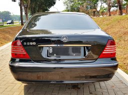 Dijual mobil bekas Mercedes-Benz S-Class S 280 2001, Banten 5