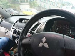 Dijual mobil bekas Mitsubishi Pajero Sport 2.5L Diesel NA, Kalimantan Selatan  8