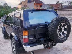 Mobil Nissan Terrano 1997 SGX dijual, Bali 7