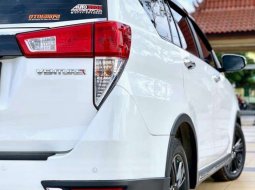 Sumatra Selatan, jual mobil Toyota Venturer 2018 dengan harga terjangkau 9