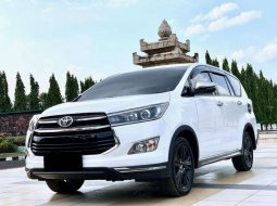 Sumatra Selatan, jual mobil Toyota Venturer 2018 dengan harga terjangkau 8