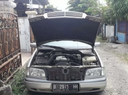 Dijual mobil bekas Mercedes-Benz C-Class C200, DKI Jakarta  2