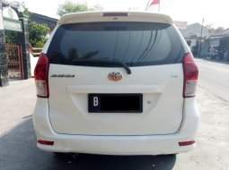 Mobil Toyota Avanza E 2014 terawat di Jawa Barat  1