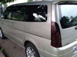 Mobil Nissan Serena 2005 Highway Star dijual, Jawa Barat 5