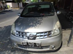 Jual mobil Nissan Livina XR 2010 murah di DIY Yogyakarta 1