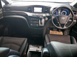 Dijual mobil bekas Nissan Elgrand Highway Star, Jawa Timur  4