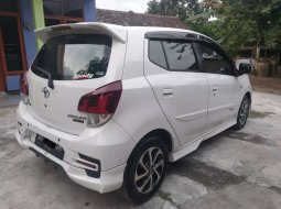 Mobil Toyota Agya 2018 TRD Sportivo terbaik di Jawa Timur 3