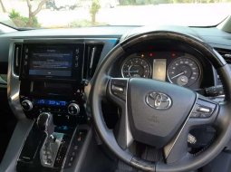 Mobil Toyota Vellfire 2018 G dijual, DKI Jakarta 6