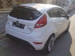 Ford Fiesta 2013 Jawa Timur dijual dengan harga termurah 5