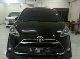 Jual mobil Toyota Sienta Q 2017 bekas, Jawa Timur 5