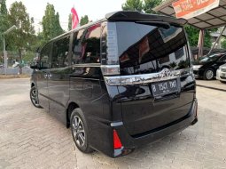 Jawa Barat, jual mobil Toyota Voxy 2018 dengan harga terjangkau 3