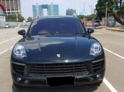 Mobil Porsche Macan 2015 terbaik di DKI Jakarta 5