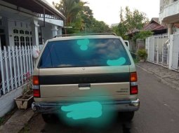 Sulawesi Utara, Nissan Terrano Spirit 2002 kondisi terawat 2