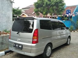 Jual mobil Nissan Serena Highway Star 2005 bekas, Banten 2