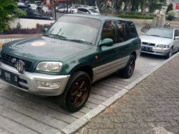 Dijual mobil bekas Toyota RAV4 , DKI Jakarta  1